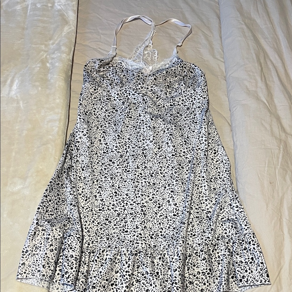 Marilyn Monroe White and Black Lace Nightgown